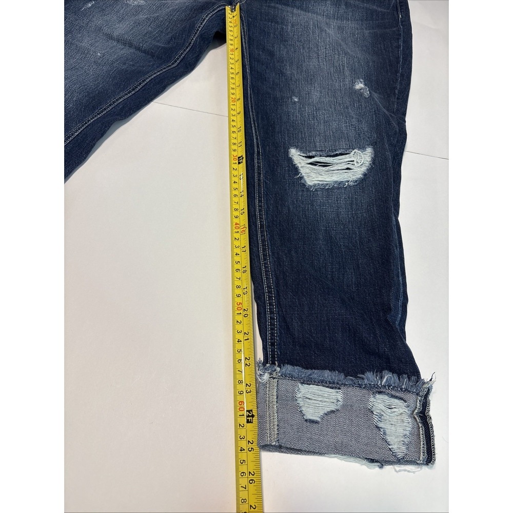 KanCan cropped jeans, women's size 13/30, distressed, raw hem, blue, Capri Pant - Picture 10 of 13
